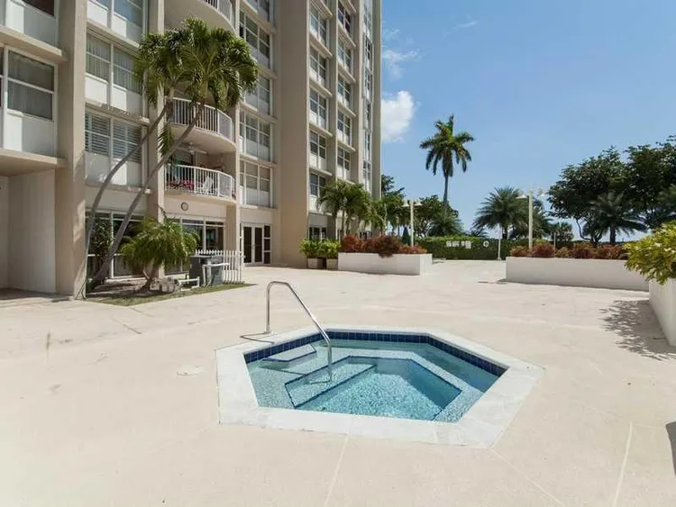 Bayshore Place #1505C image #14