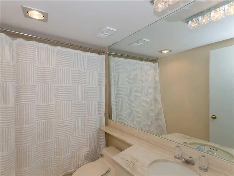 The Tiffany #107 image #18