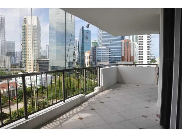 Villa Regina Condo #807 image #15