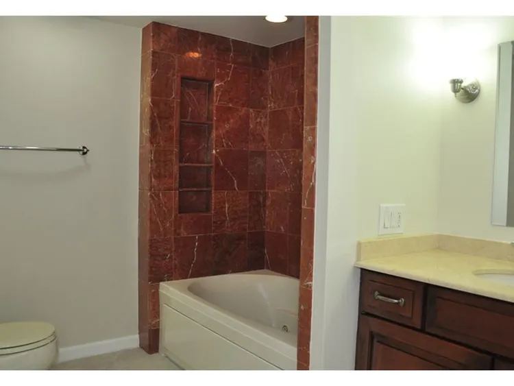 Villa Regina Condo #807 image #22