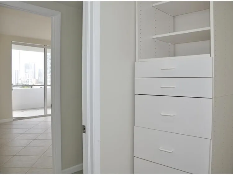 Villa Regina Condo #807 image #24