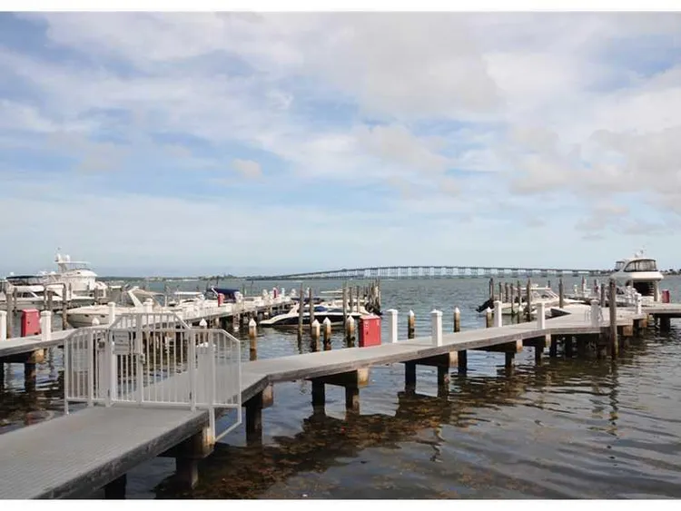 Villa Regina Condo #807 image #26