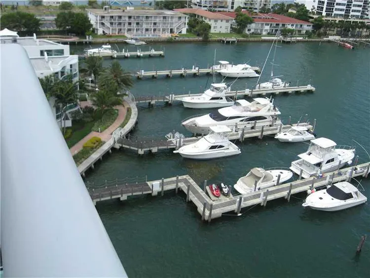 360 Condo #1005 image #12