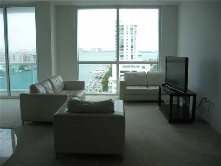 360 Condo #1005 image #6