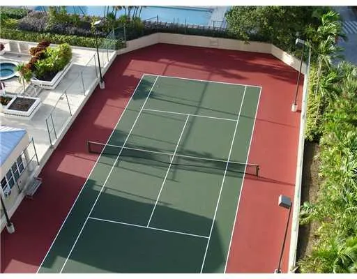 Isola #1404 image #11