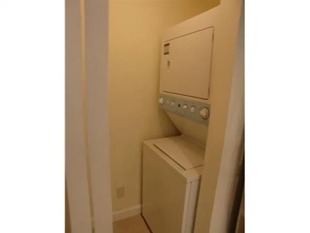 Isola #1404 image #7