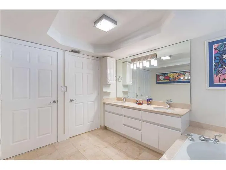 Sands Pointe #301 image #11