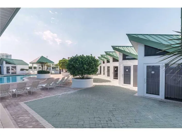 Sands Pointe #301 image #24