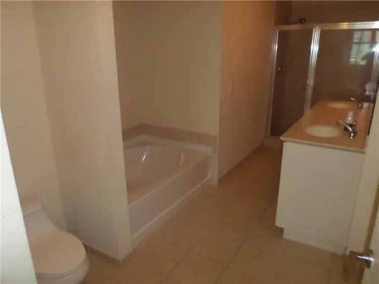 Aventura Marina #608 image #16