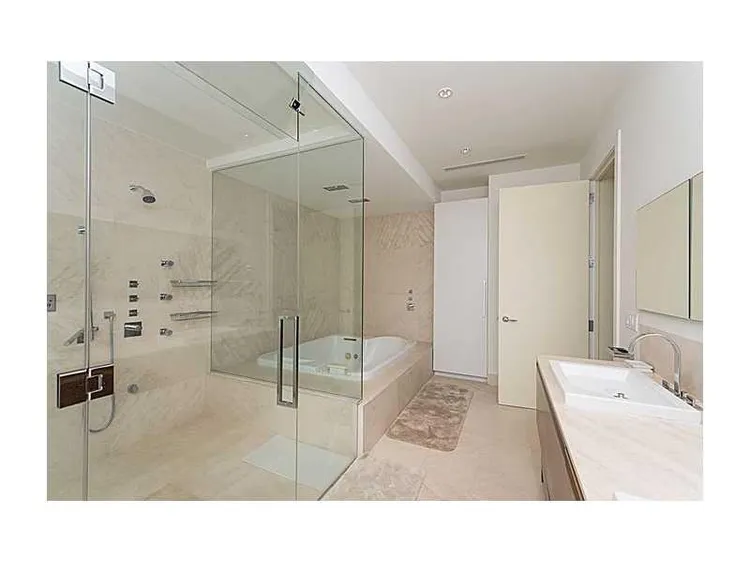 Apogee #701 image #9