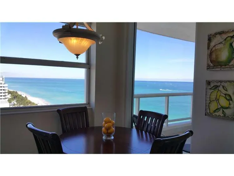 La Tour #1702 image #12