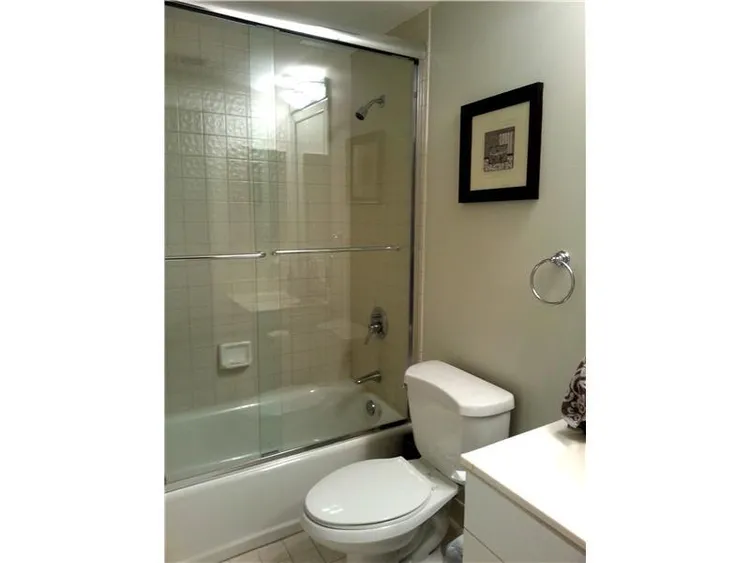 La Tour #1702 image #21