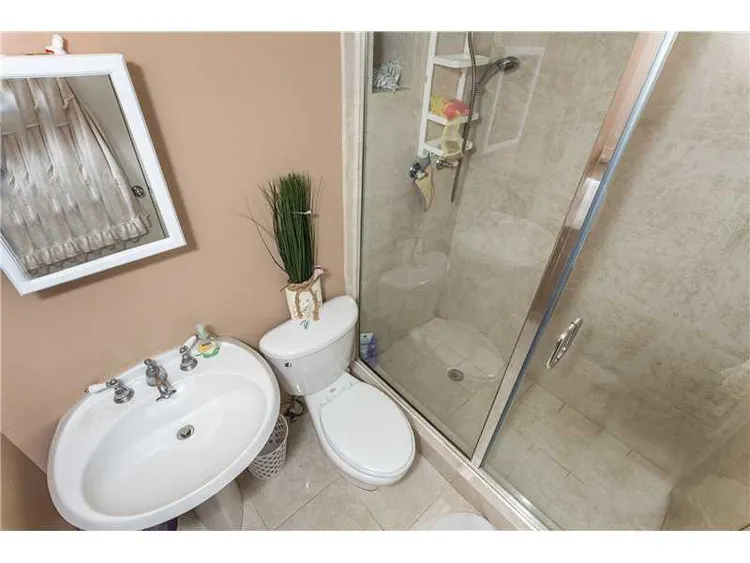 Tropicana #203 image #16