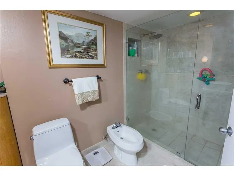 Tropicana #203 image #22