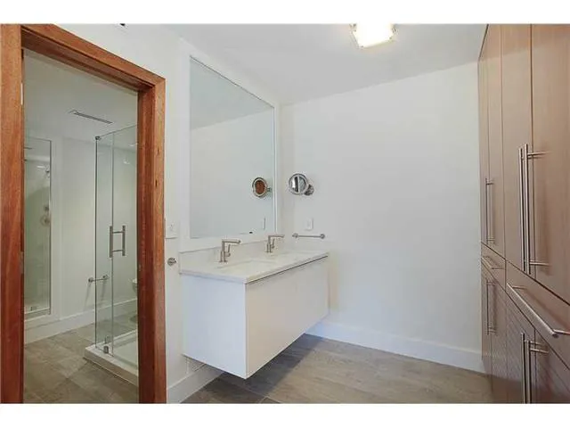 Towers of Key Biscayne #F1101 image #9