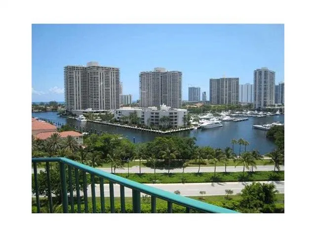 Turnberry Village #801 image #6