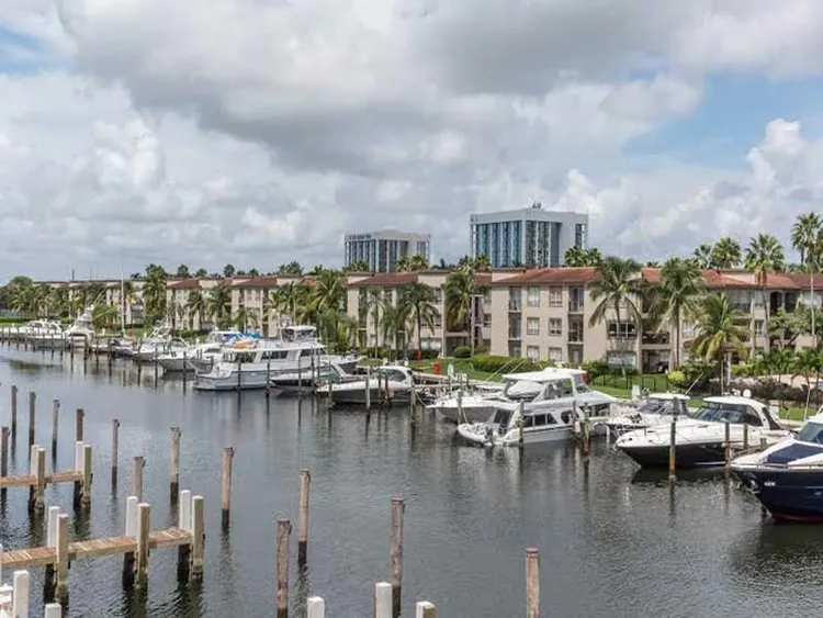 Atrium #1-306 image #34