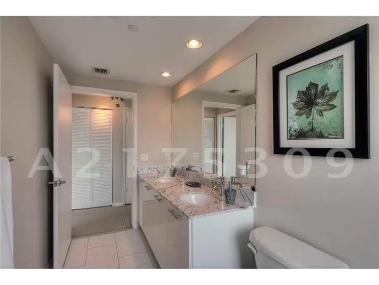 The Plaza on Brickell North #3700 image #16