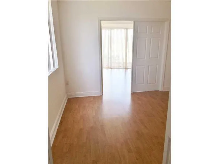 Casablanca Villas #302 image #13