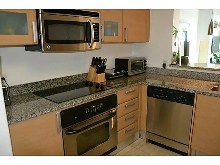 Skyline On Brickell #601 image #7