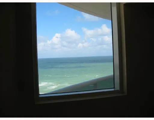 Ocean Four #1208 image #10