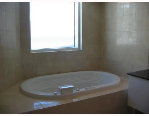 Ocean Four #1208 image #9