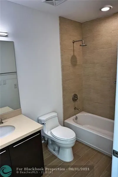 Eloquence on the Bay #401 image #8