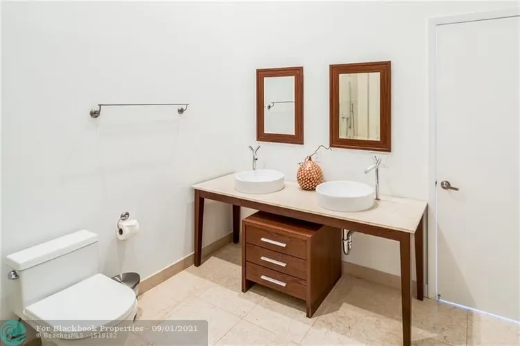 Icon Brickell III (W Miami) #4002 image #15