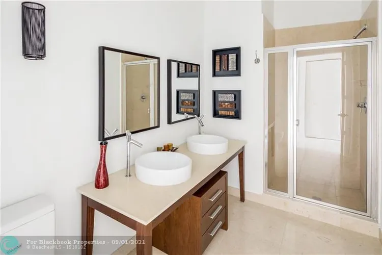 Icon Brickell III (W Miami) #4002 image #19
