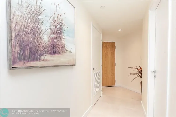 Tiffany House #506 image #20