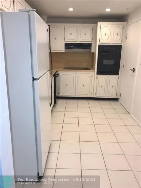 Gables Waterway Towers #417 image #12