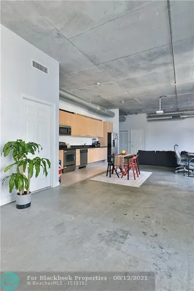 The Lofts at Hollywood Station #308 image #13