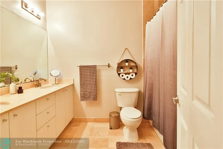 The Lofts at Hollywood Station #308 image #20