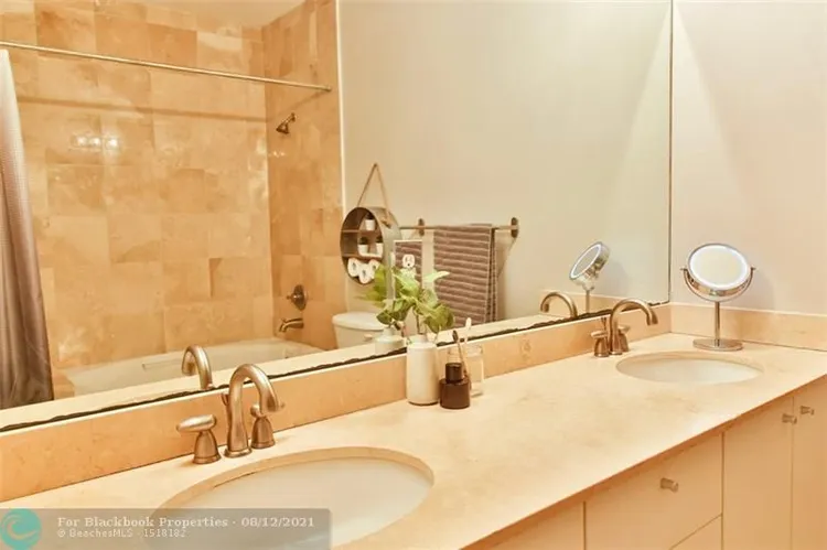 The Lofts at Hollywood Station #308 image #21