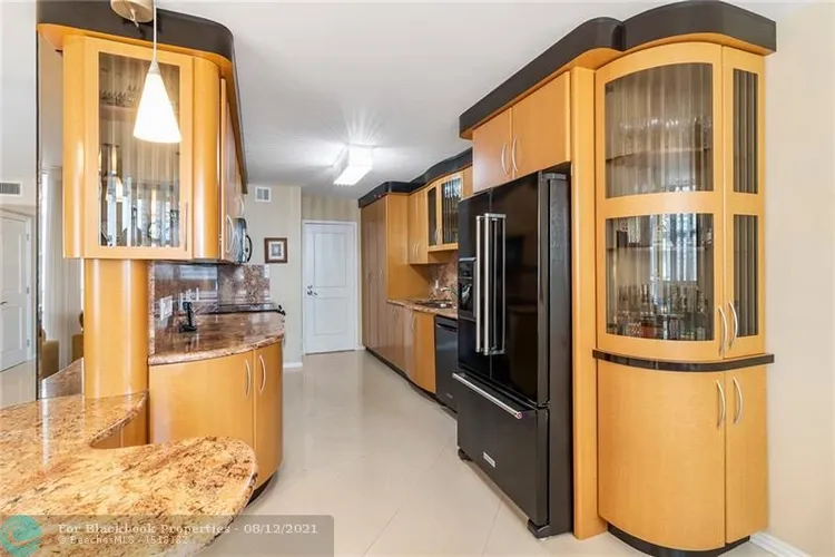 La Mer Estates #906E image #13