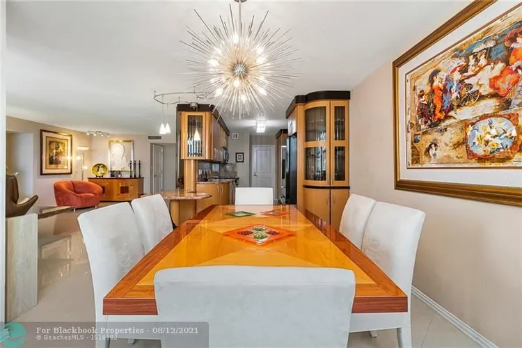 La Mer Estates #906E image #9