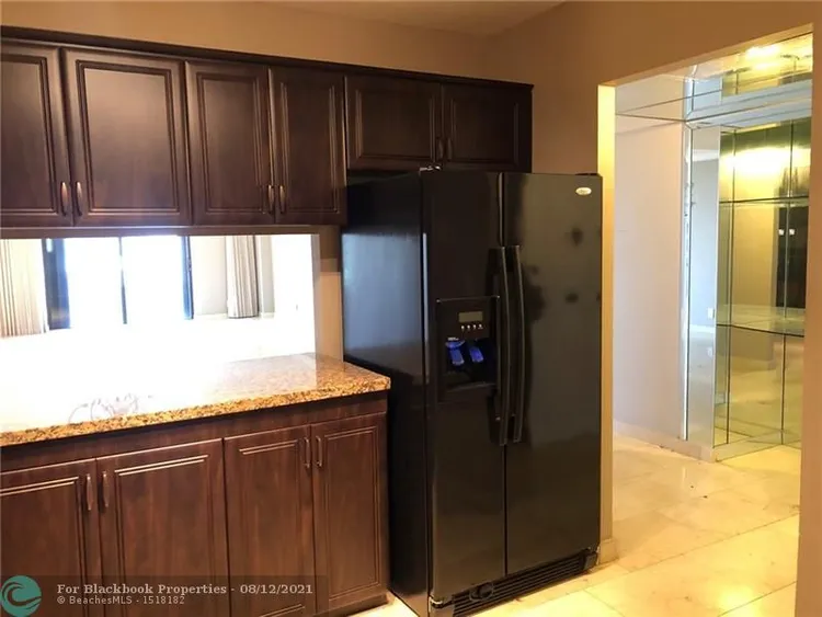 Olympus Towers and Marina #714 image #13