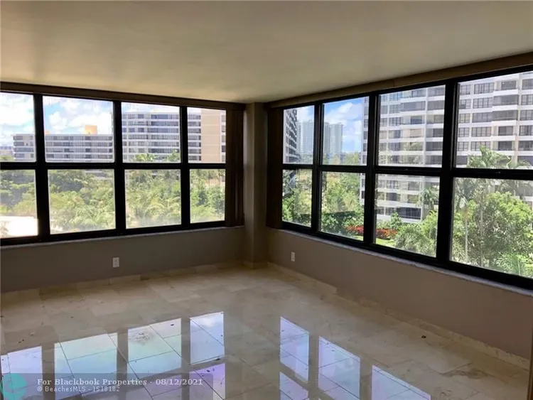 Olympus Towers and Marina #714 image #18