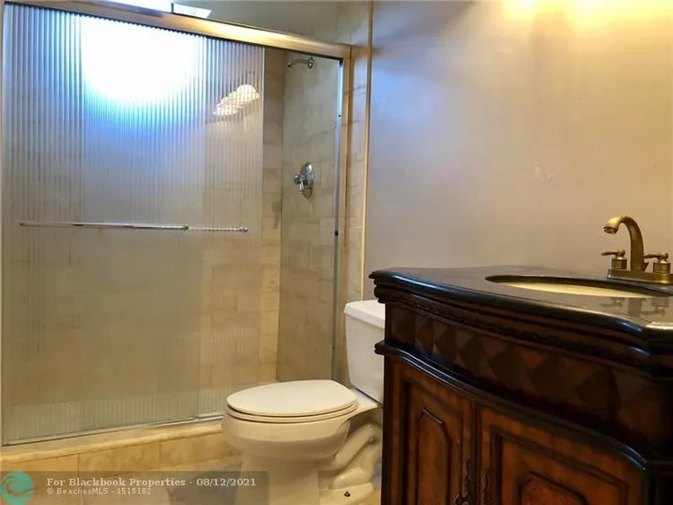 Olympus Towers and Marina #714 image #28