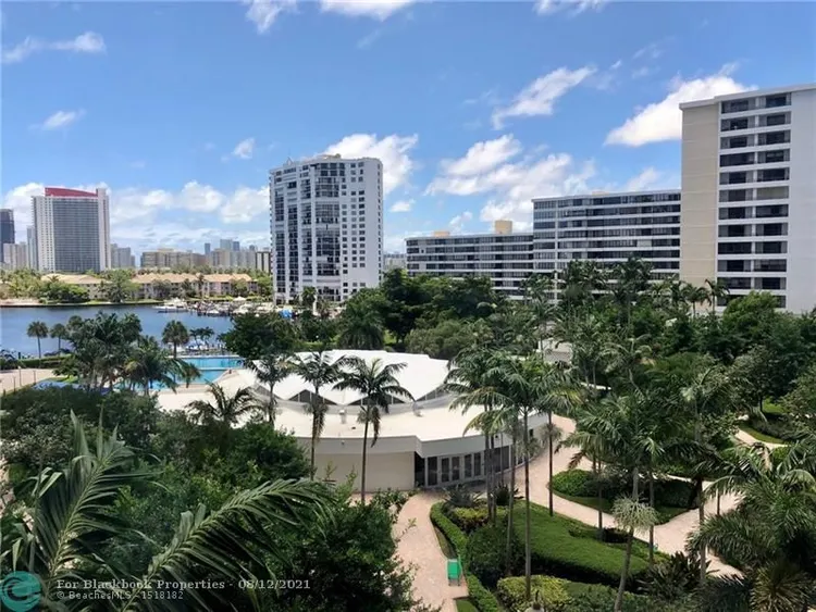 Olympus Towers and Marina #714 image #42