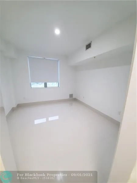 Radius #819 image #28