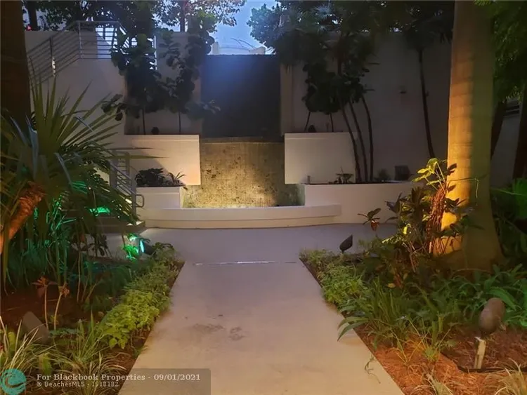 Radius #819 image #45