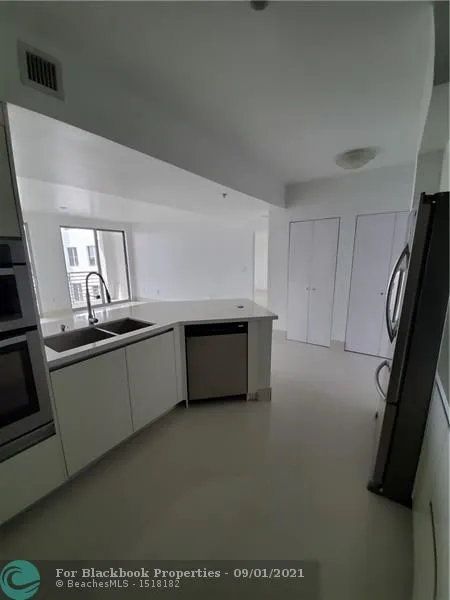 Radius #819 image #7