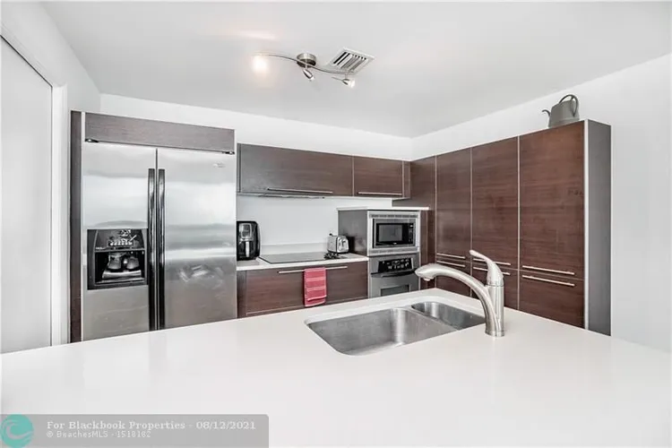 Quantum on the Bay #2312 image #13