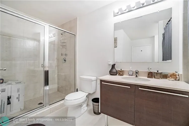 Quantum on the Bay #2312 image #27