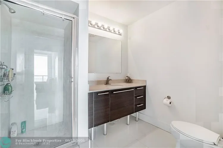 Quantum on the Bay #2312 image #29