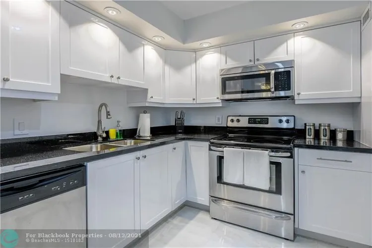 Royal Embassy #7H image #9