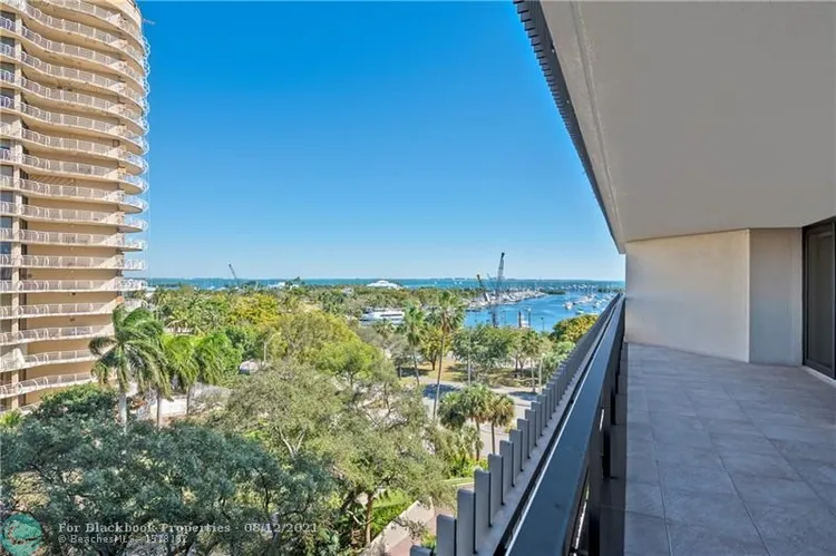 Yacht Harbour #7A image #10