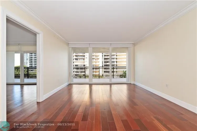 Yacht Harbour #7A image #15