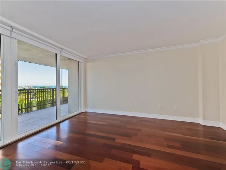 Yacht Harbour #7A image #16